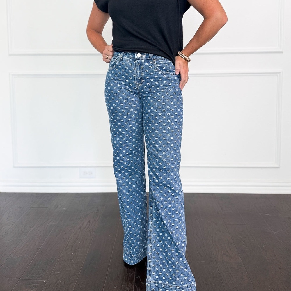 High-Rise Blue Patterned Flare Jeans for Women LIKE NEW
